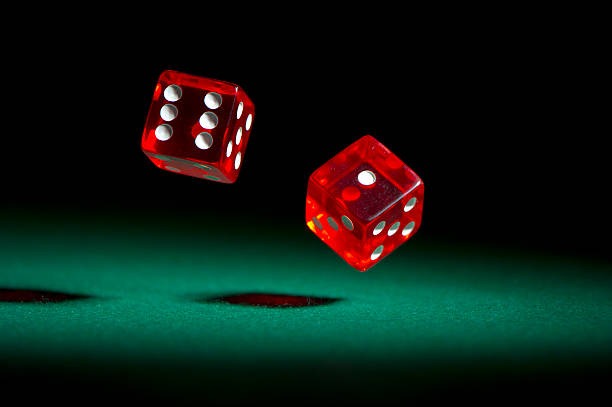 No Commission Baccarat gameplay and card dealing